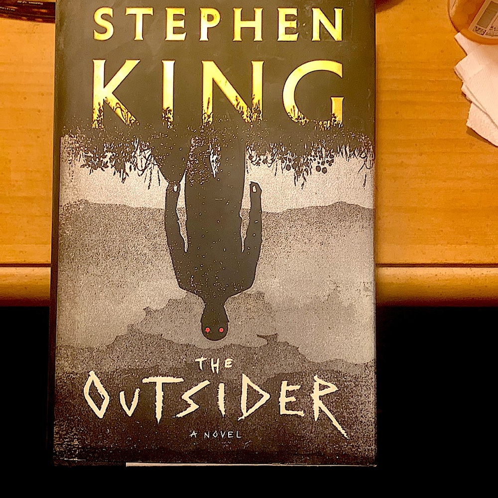 EUC. Hardcover novel from Stephen King, The Outsider.  No wear at all